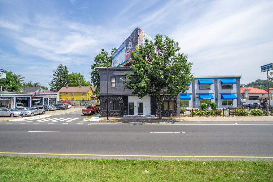 939-941 E Columbus Ave, Springfield, MA à vendre - Photo de l’immeuble – Image 1 sur 43