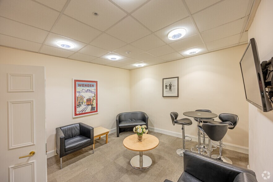 14-18 Hill St, Edinburgh à louer - Photo de l’immeuble – Image 3 sur 24