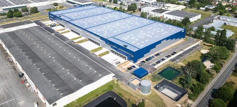 Industriel/Logistique dans Ormes à louer - Photo de l’immeuble – Image 3 sur 4