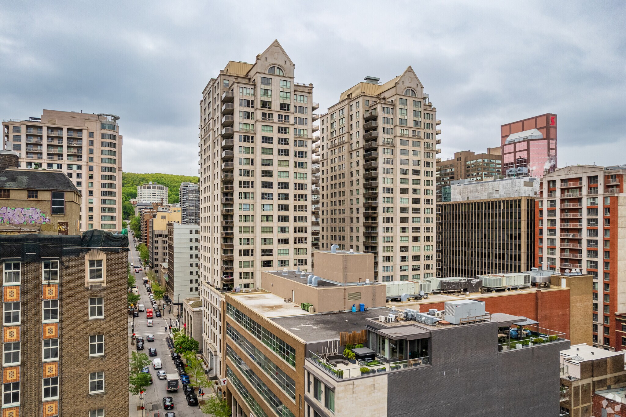 1200 Boul De Maisonneuve O, Montréal, QC à vendre Photo principale– Image 1 sur 15