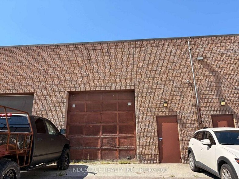 20 Claireport Cres, Toronto, ON à vendre - Photo de l’immeuble – Image 2 sur 3