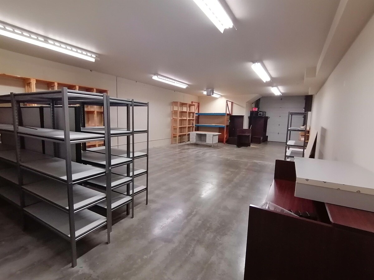 6660 Graybar Rd, Richmond, BC V6W 0A5 - Lot 100 -  - Photo intérieure - Image 1 of 8