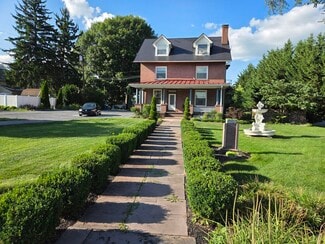 Plus de détails pour 410 E Main St, Hummelstown, PA - Bureau à louer