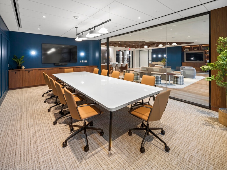 901 N Glebe Rd, Arlington, VA à louer - Photo intérieure – Image 2 sur 4