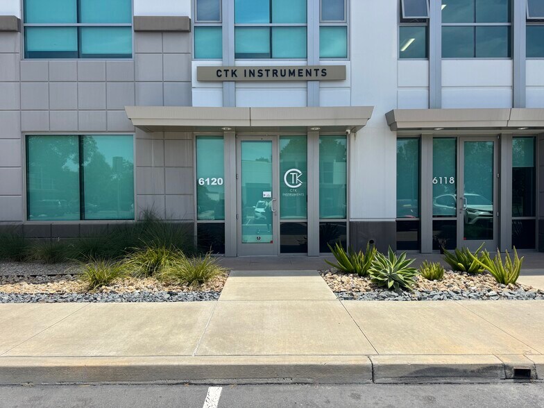 6116-6126 Innovation Way, Carlsbad, CA à louer - Photo de l’immeuble – Image 2 sur 3