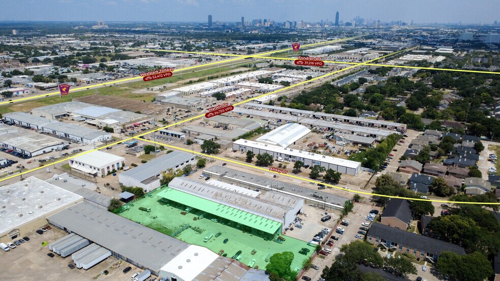 5890 Allday Dr, Houston, TX à louer - Photo de l’immeuble – Image 3 sur 7