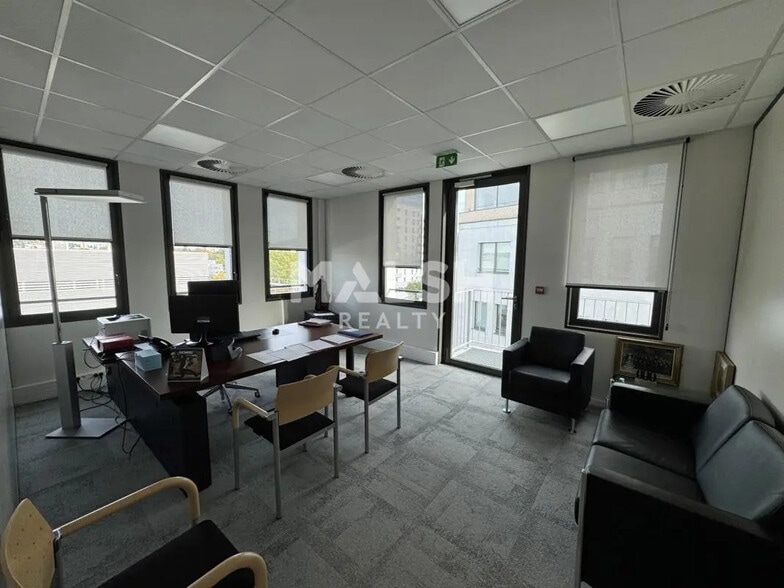 Bureau dans Saint-Étienne à vendre - Photo intérieure – Image 1 sur 6