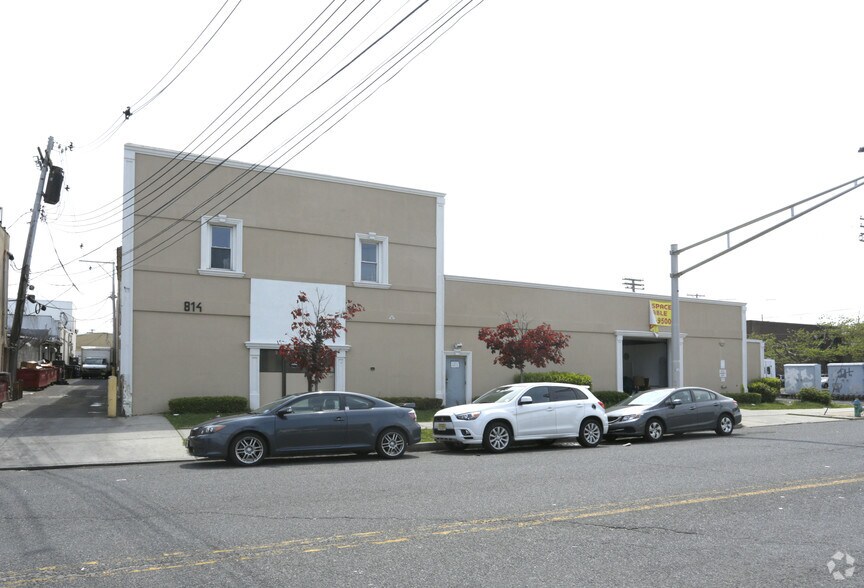 814 Asbury Ave, Asbury Park, NJ à louer - Photo de l’immeuble – Image 2 sur 7