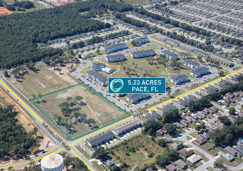 Peach Drive, Pace, FL à vendre - Aérien – Image 2 sur 5