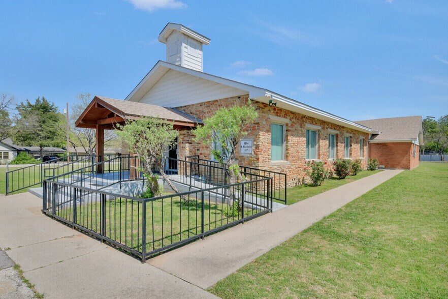 1212 & 1214 N Business 287, Decatur, TX à vendre - Photo principale – Image 1 sur 12