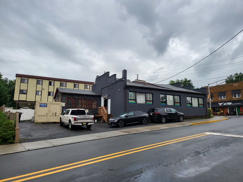 188 Hackensack St, Wood Ridge, NJ à louer - Photo de l’immeuble – Image 2 sur 2