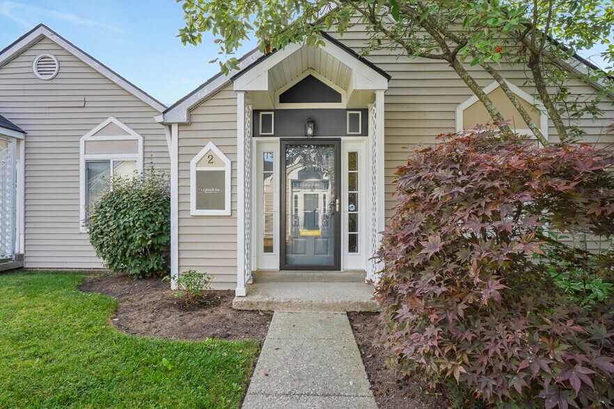 3131 Custer Dr, Lexington, KY à vendre - Photo de l’immeuble – Image 2 sur 13