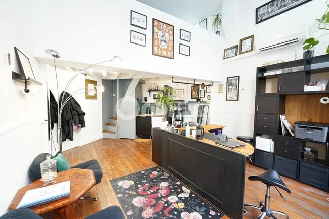 Plus de détails pour Local commercial à louer