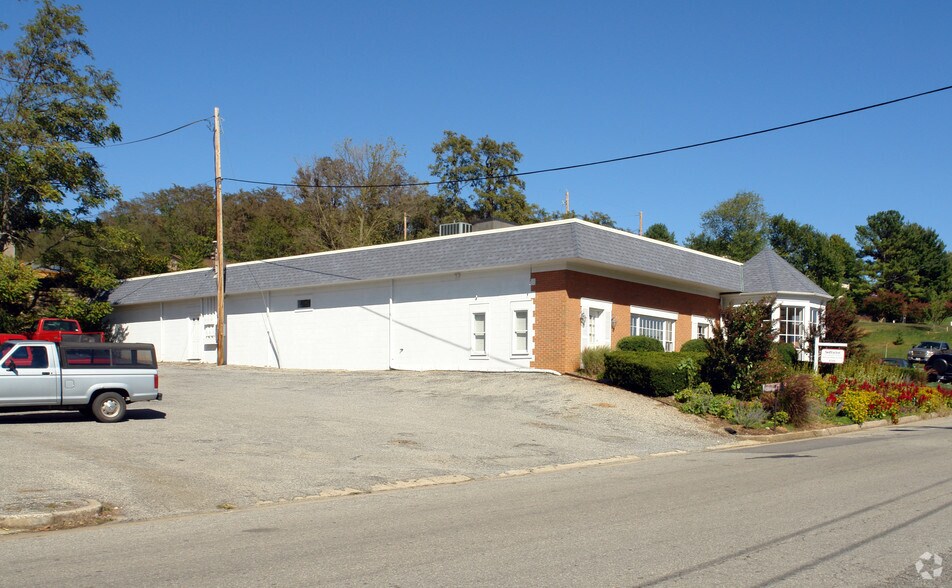 4311 Appleton Ave NW, Roanoke, VA à louer - Photo de l’immeuble – Image 2 sur 48