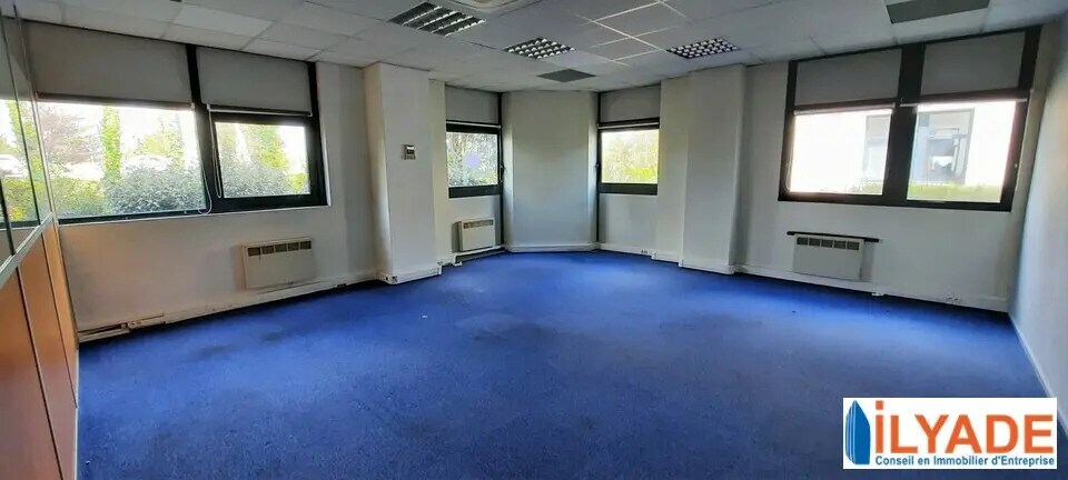 Bureau dans LES MILLES à louer - Photo intérieure – Image 1 sur 7