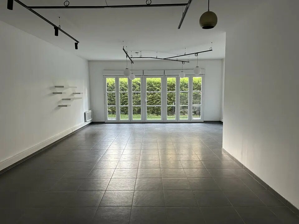 Bureau dans Saint-Maur-des-Fossés à louer Photo intérieure– Image 1 sur 2