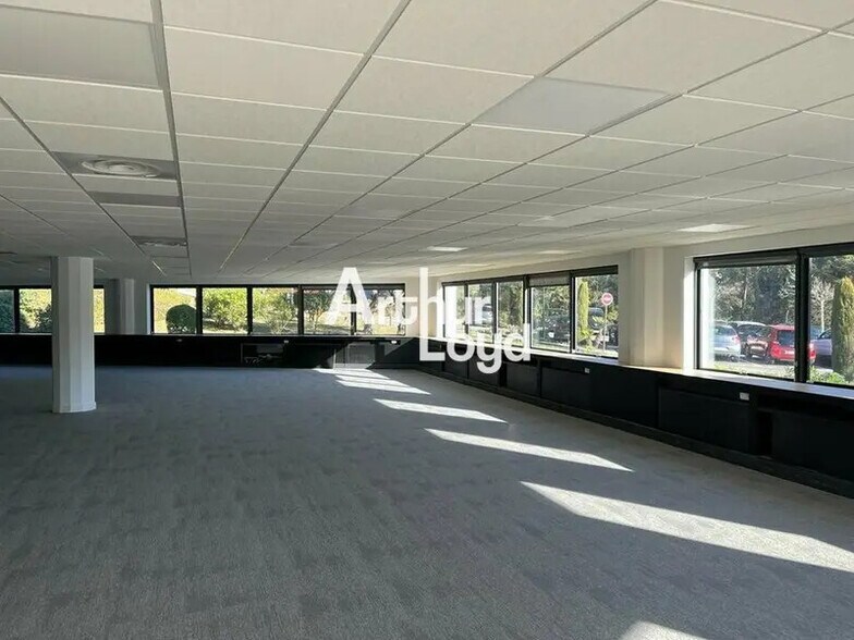 Bureau dans SOPHIA ANTIPOLIS à louer - Photo intérieure – Image 3 sur 5