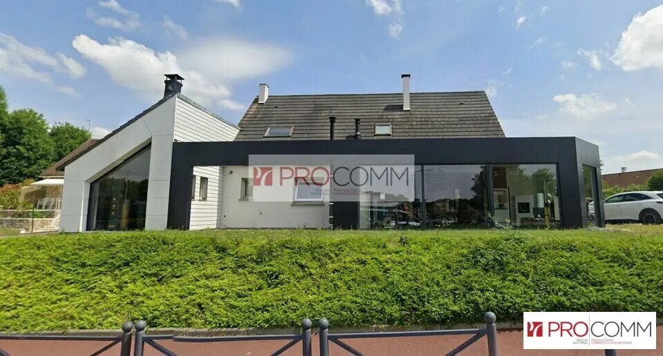 Local d’activités dans Luisant à louer Photo de l’immeuble– Image 1 sur 8