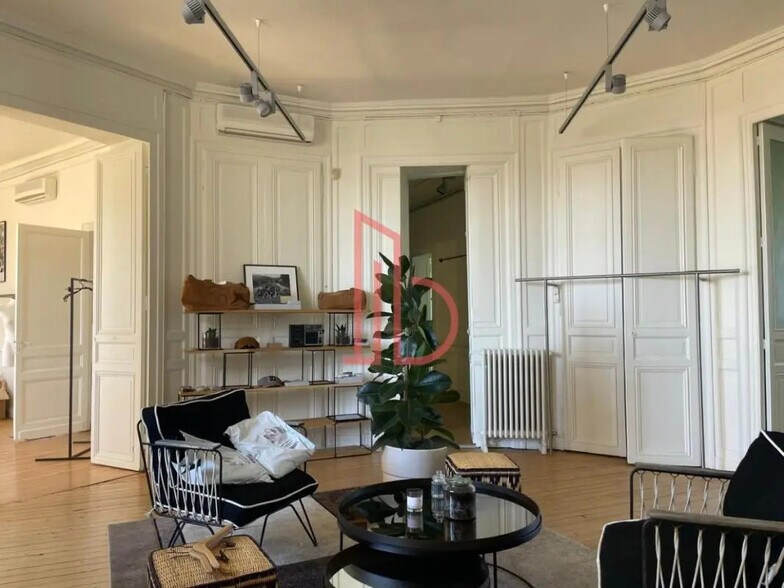 Bureau dans Bordeaux à louer - Photo de l’immeuble – Image 1 sur 9