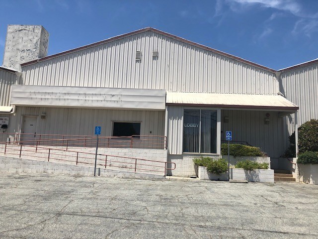 610 Quarry Rd, San Carlos, CA à louer - Photo de l’immeuble – Image 2 sur 5