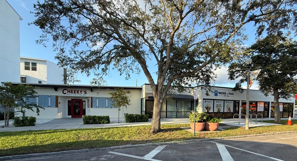 2817 Central Ave, Saint Petersburg, FL à louer - Photo de l’immeuble – Image 1 sur 8