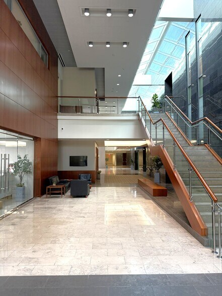4601 Westway Park Blvd, Houston, TX à louer - Hall d’entrée – Image 2 sur 5