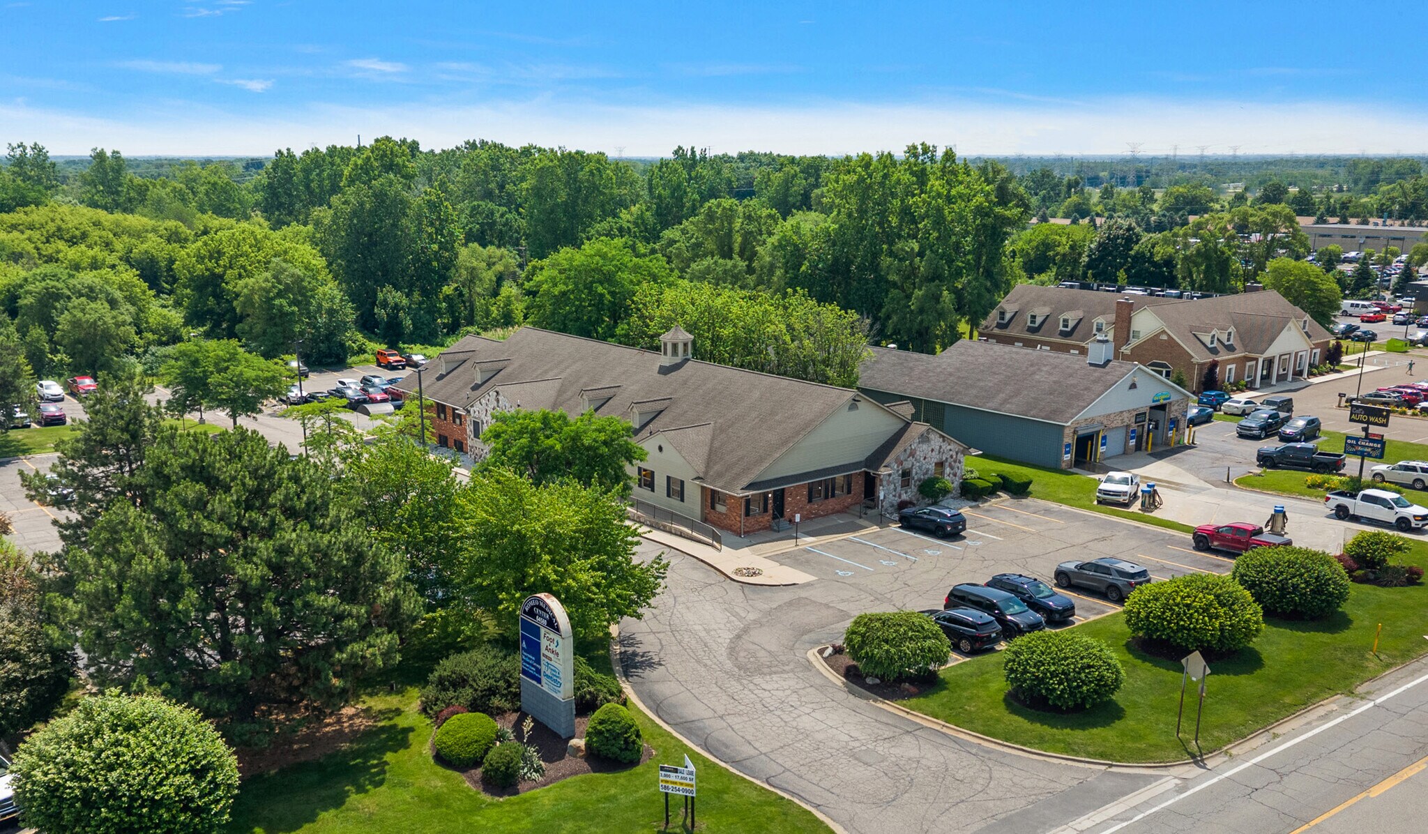 64580 Van Dyke Rd, Washington, MI à vendre Photo principale– Image 1 sur 8