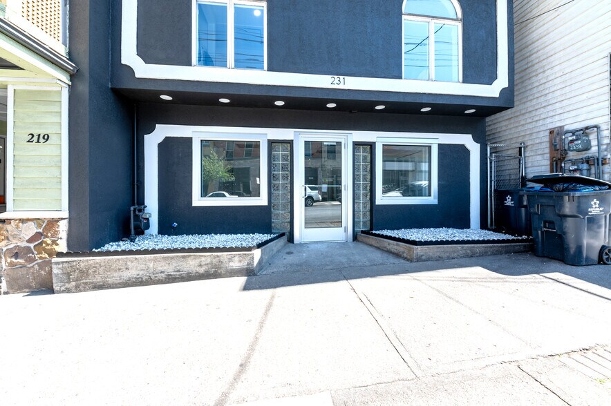 231 Walnut St, Morgantown, WV à vendre - Photo de l’immeuble – Image 2 sur 14