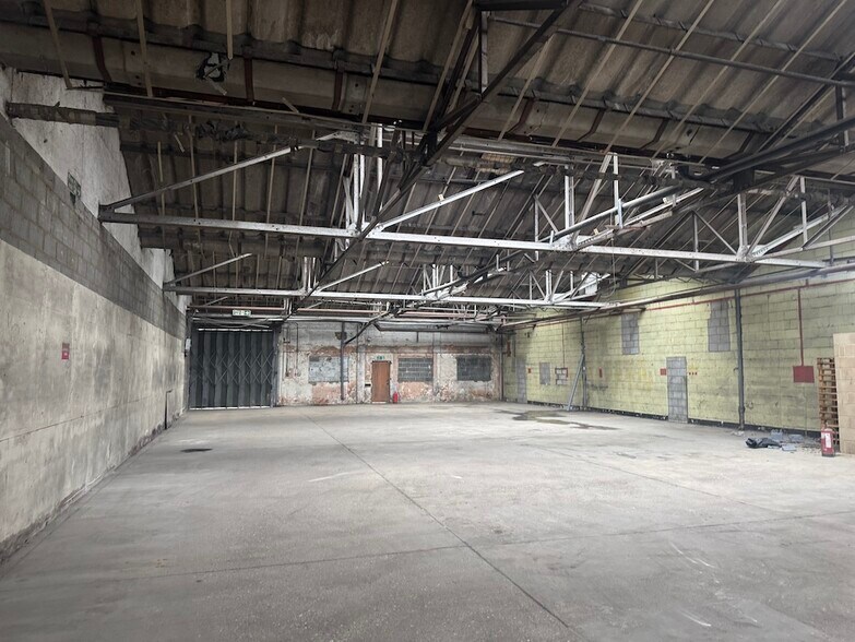 62-70 Fowler Rd, Ilford à vendre - Photo de l’immeuble – Image 2 sur 5