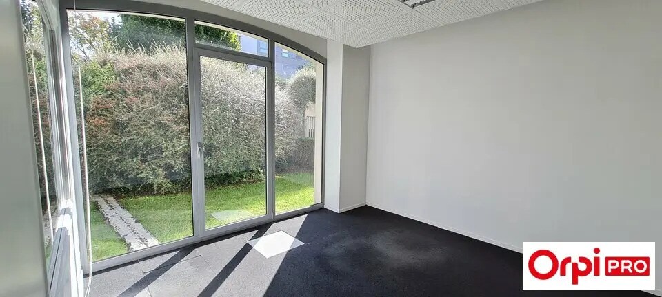 Bureau dans Saint-Brieuc à vendre - Photo intérieure – Image 3 sur 10