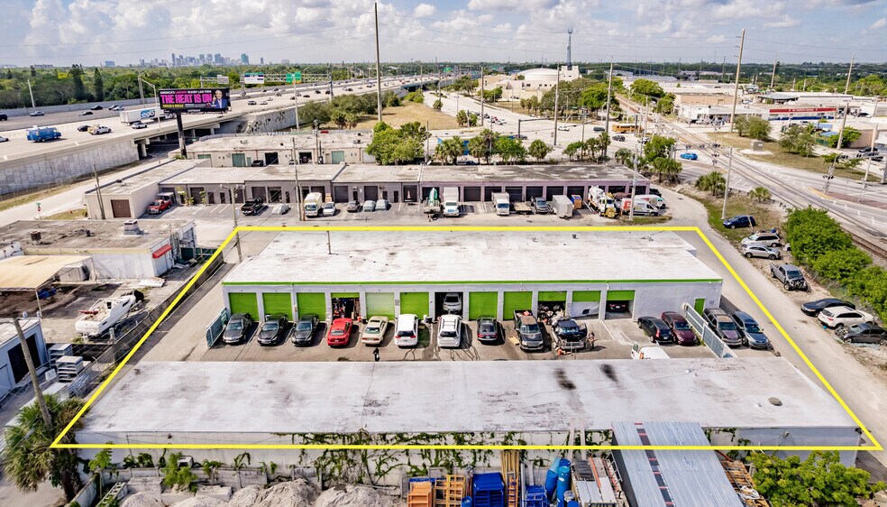 821 NW 45th St, Oakland Park, FL à vendre - Photo de l’immeuble – Image 2 sur 7