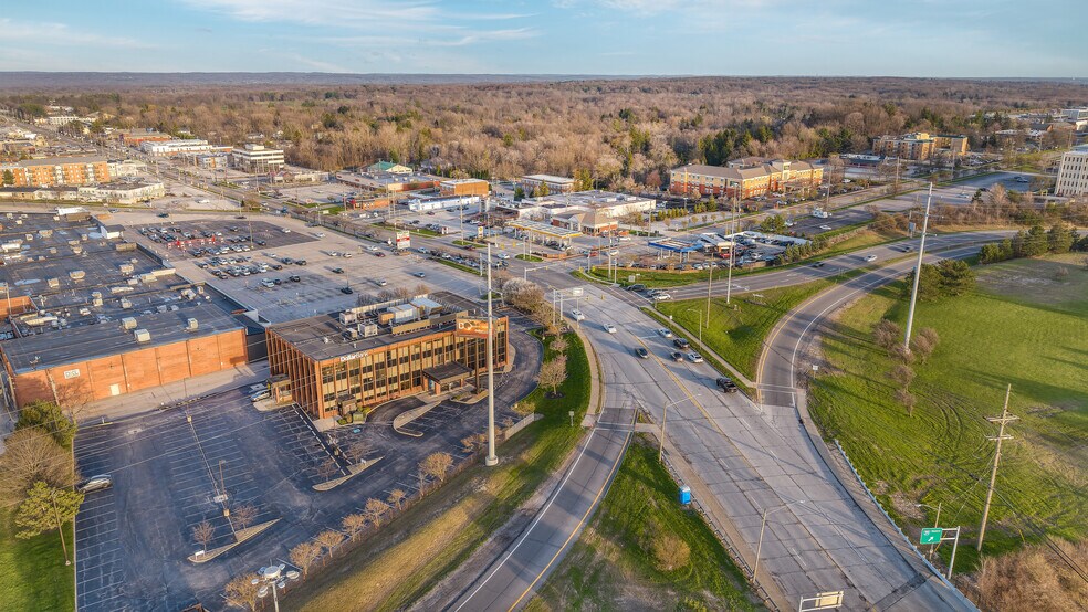 27100 Chagrin Blvd, Beachwood, OH à vendre - Aérien – Image 2 sur 7