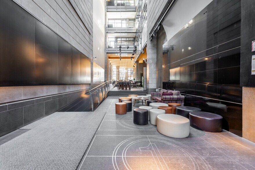 3530-3540 Boul Saint-Laurent, Montréal, QC à louer - Photo intérieure – Image 3 sur 6