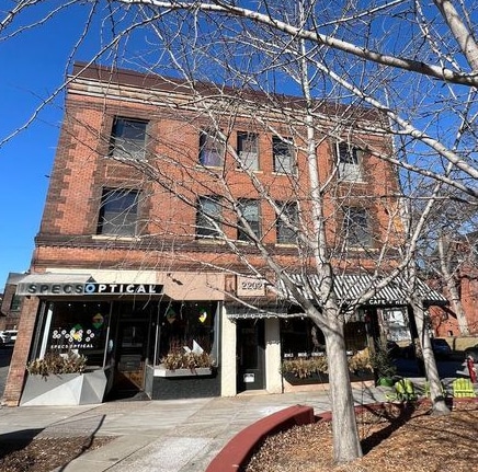 2200-2204 Hennepin Ave, Minneapolis, MN à vendre - Photo de l’immeuble – Image 3 sur 3