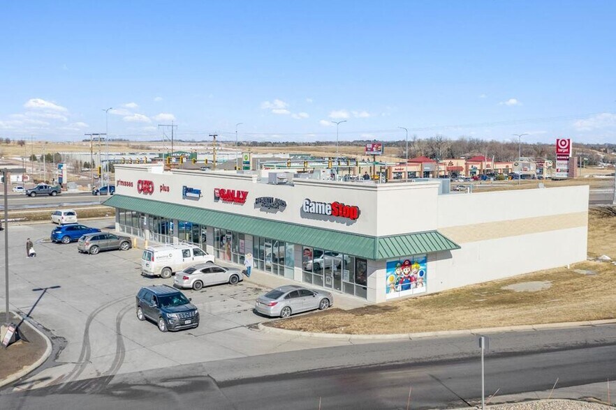 5615-5623 E Arrowhead Pky, Sioux Falls, SD à louer - Photo principale – Image 1 sur 8
