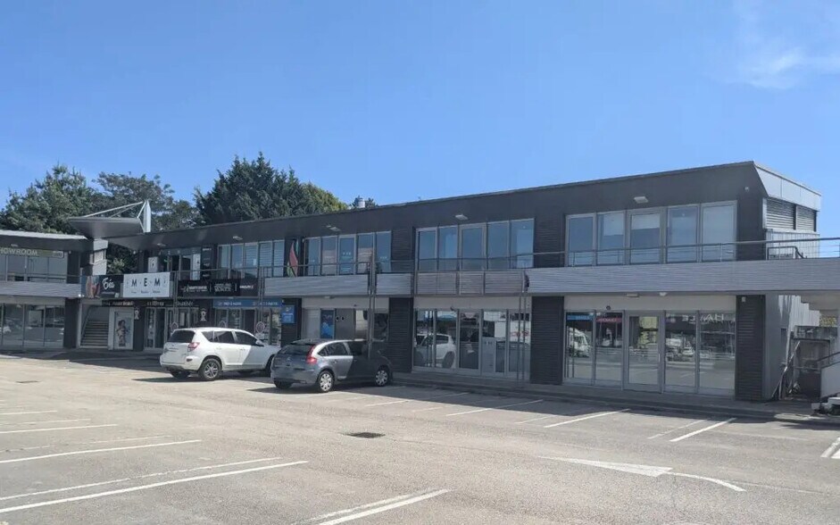 Local commercial dans Besançon à louer - Photo de l’immeuble – Image 2 sur 9