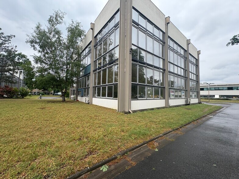 12 Avenue Ariane, Mérignac à louer - Photo de l’immeuble – Image 3 sur 12