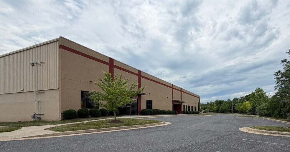 131 Frogale Ct, Winchester, VA à louer - Photo de l’immeuble – Image 3 sur 9