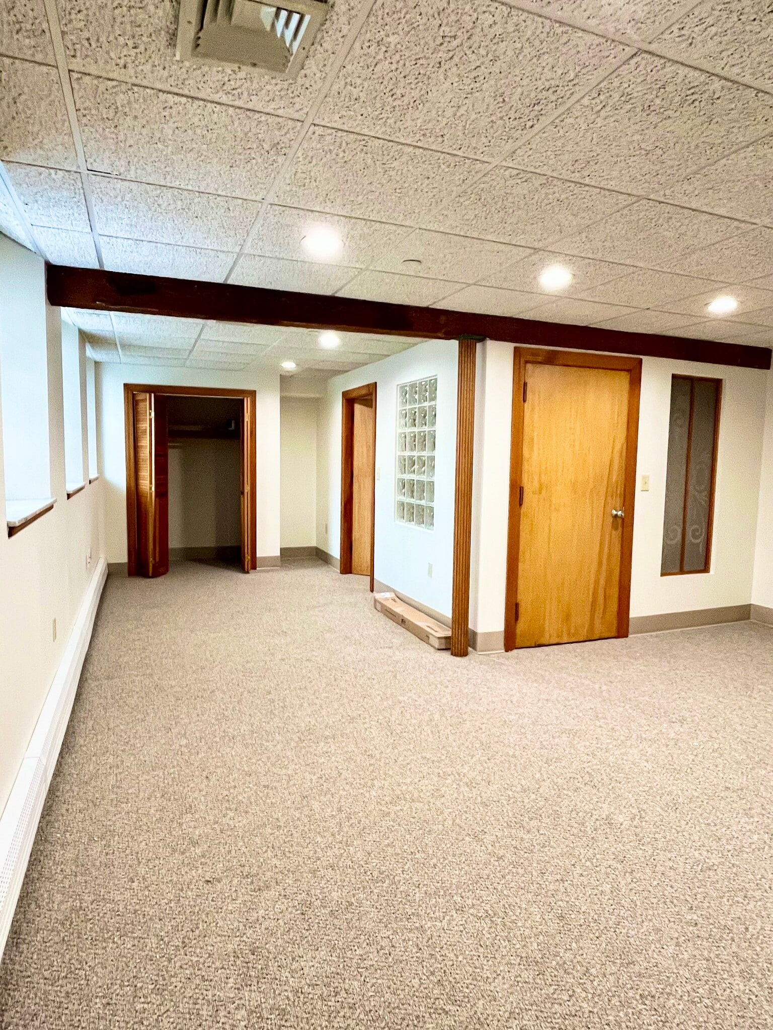 294 Pleasant St, Stoughton, MA à louer Photo intérieure– Image 1 sur 4