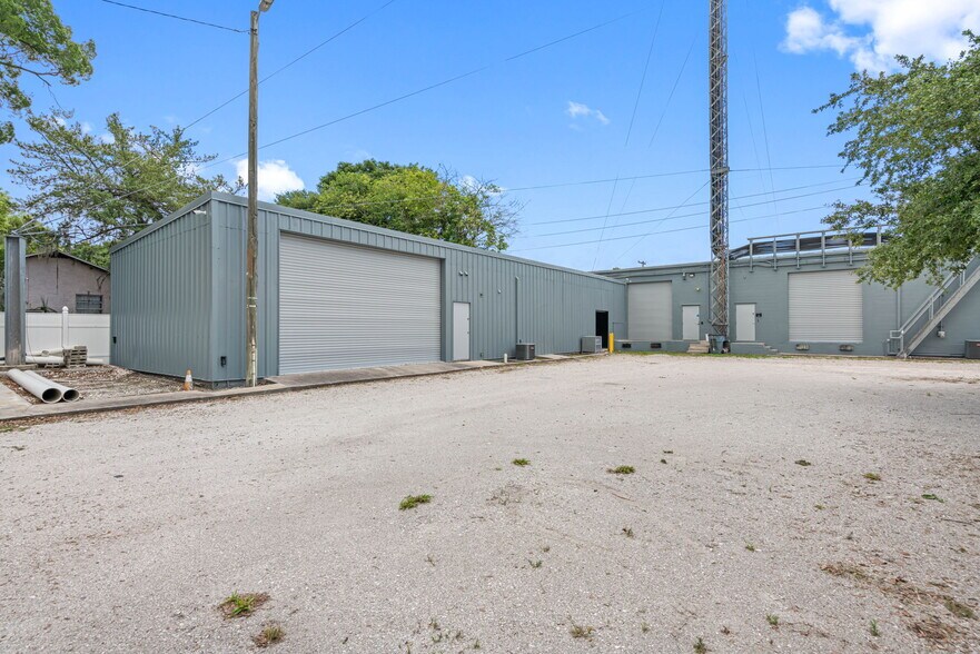 2806 N 34th St, Tampa, FL à louer - Photo de l’immeuble – Image 2 sur 6