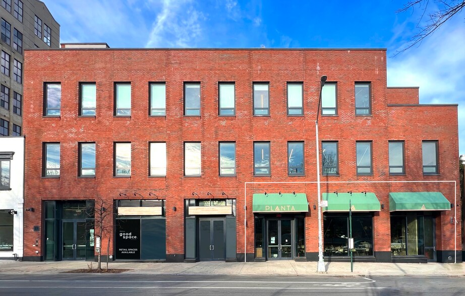320 Wythe Ave, Brooklyn, NY à louer - Photo de l’immeuble – Image 2 sur 3