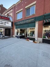 58 High St, Clinton, MA à louer Photo intérieure– Image 2 sur 7