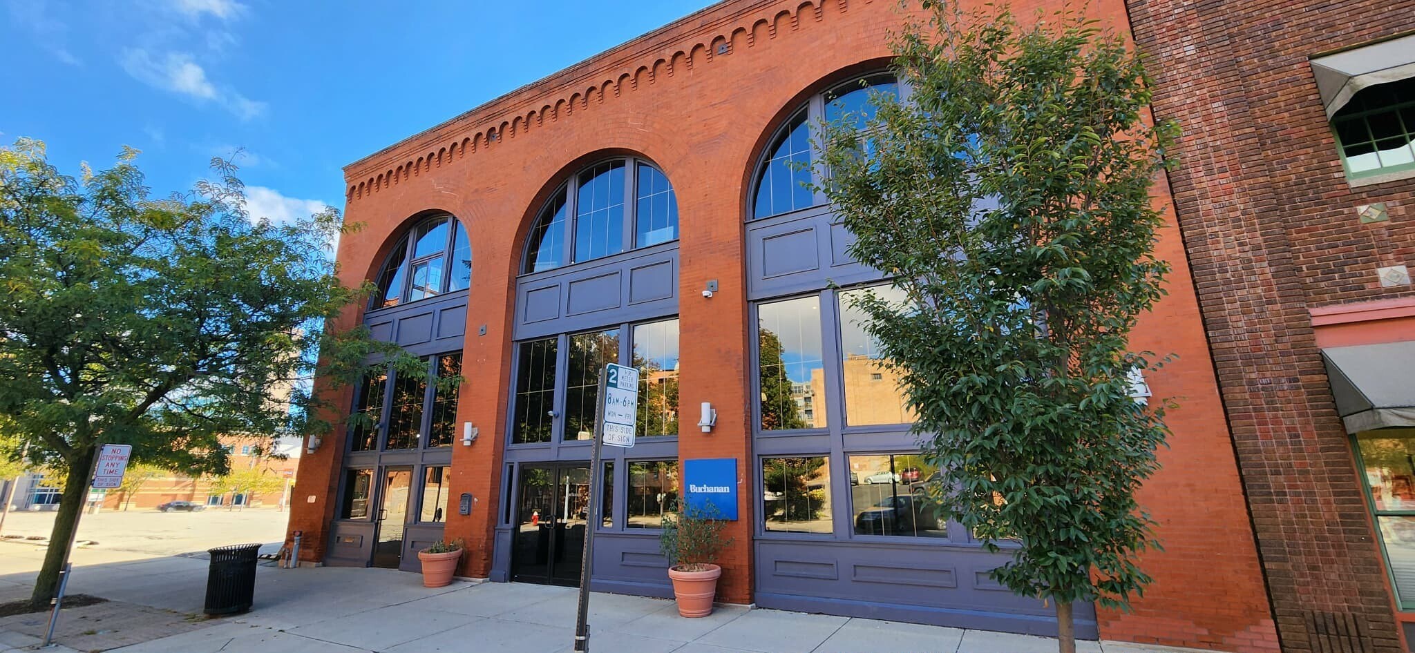 25 S Huron St, Toledo, OH à louer Photo de l’immeuble– Image 1 sur 19