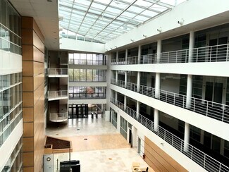 Plus de détails pour 20 Rue Ampère, Massy - Bureau à louer