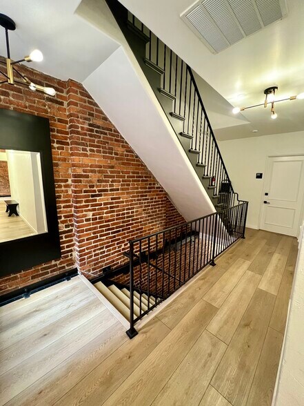 1136-1140 Westwood Blvd, Los Angeles, CA à louer - Photo de l’immeuble – Image 3 sur 10