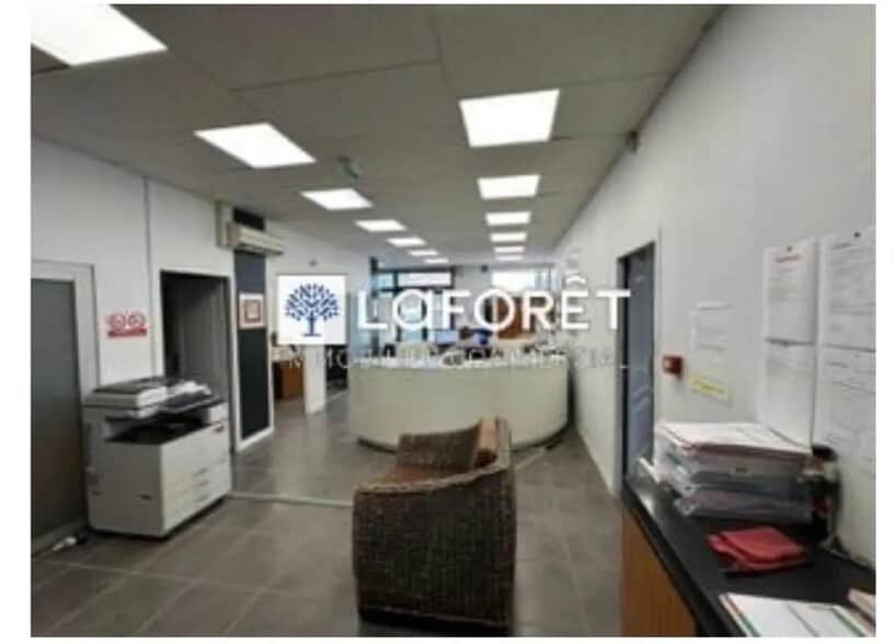 Industriel/Logistique dans Bessines à vendre - Photo de l’immeuble – Image 2 sur 4