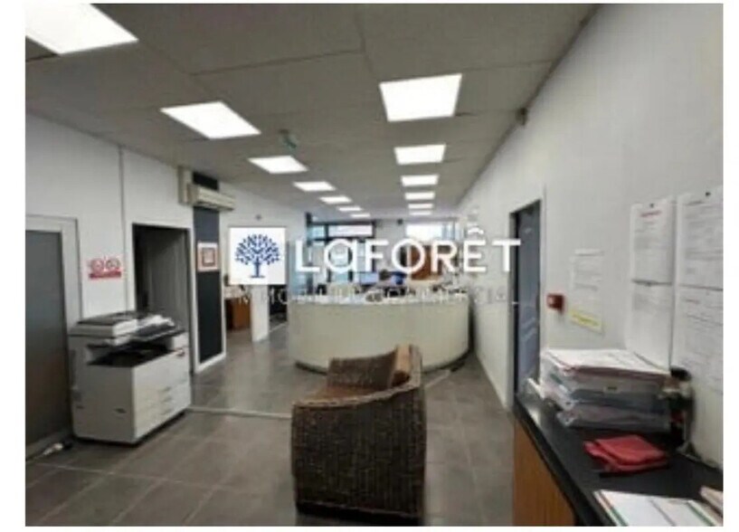 Industriel/Logistique dans Niort à vendre - Photo intérieure – Image 2 sur 4