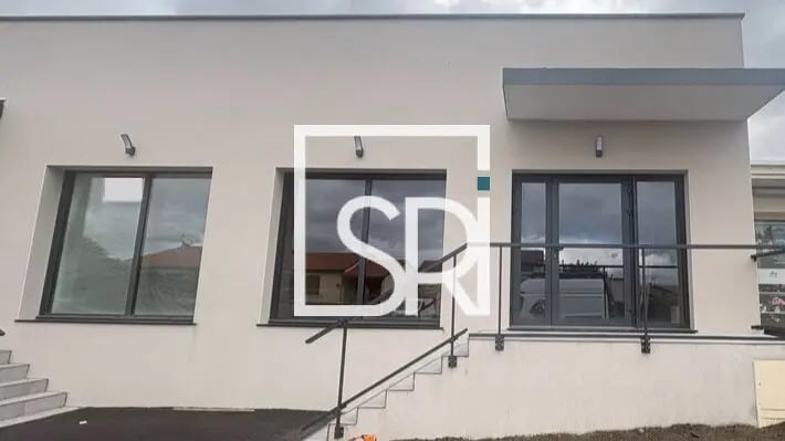 Bureau dans Cournon-d'Auvergne à louer - Photo de l’immeuble – Image 2 sur 11