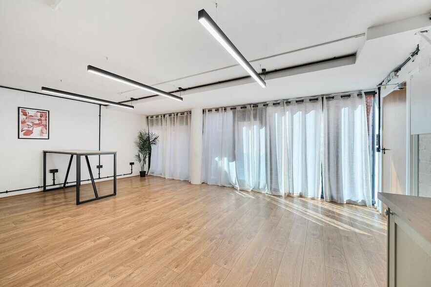 1 Ghent Way, Londres à louer - Photo de l’immeuble – Image 2 sur 39