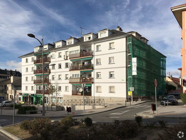 Calle Luceros, 2, Collado Villalba, Madrid à vendre - Photo de l’immeuble – Image 2 sur 2